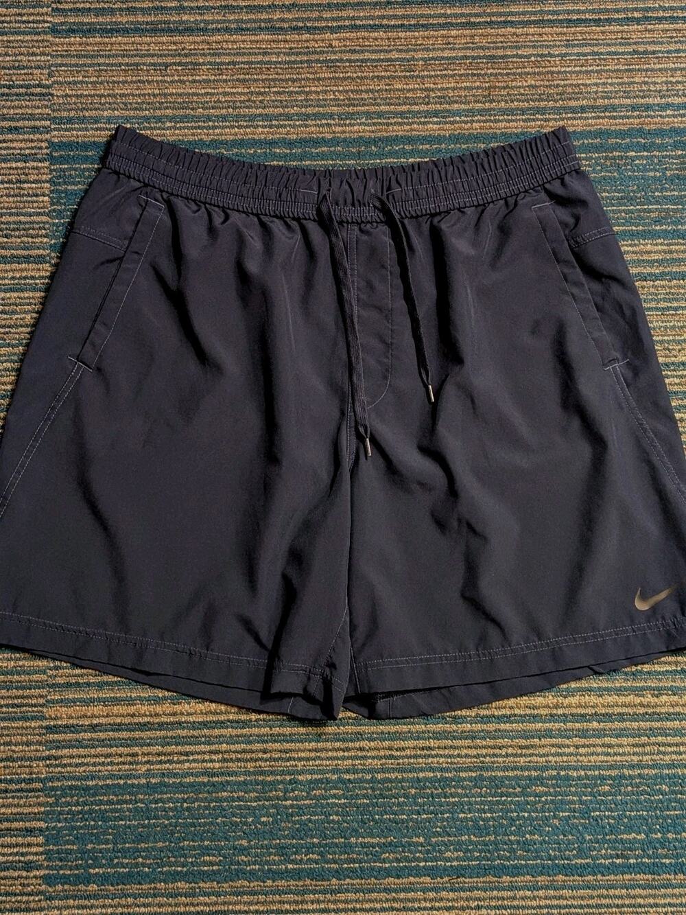 Nike Dri-FIT Men's Navy Blue Running Training Shorts Size L 7" Inseam